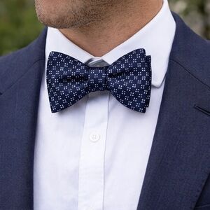 NWT Brooks Brothers 100% Silk Bow Tie